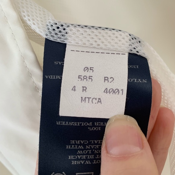 Burberry Short White Trench Coat - Picture 3 of 7